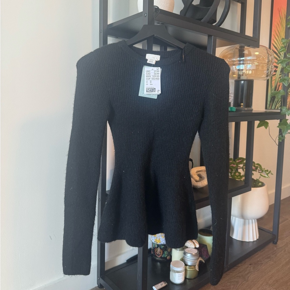 H&M Black Crew Neck Sweater